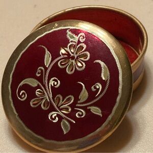 Vintage Etched Floral Design In Deep Red And Copper Toned Round Pill Box